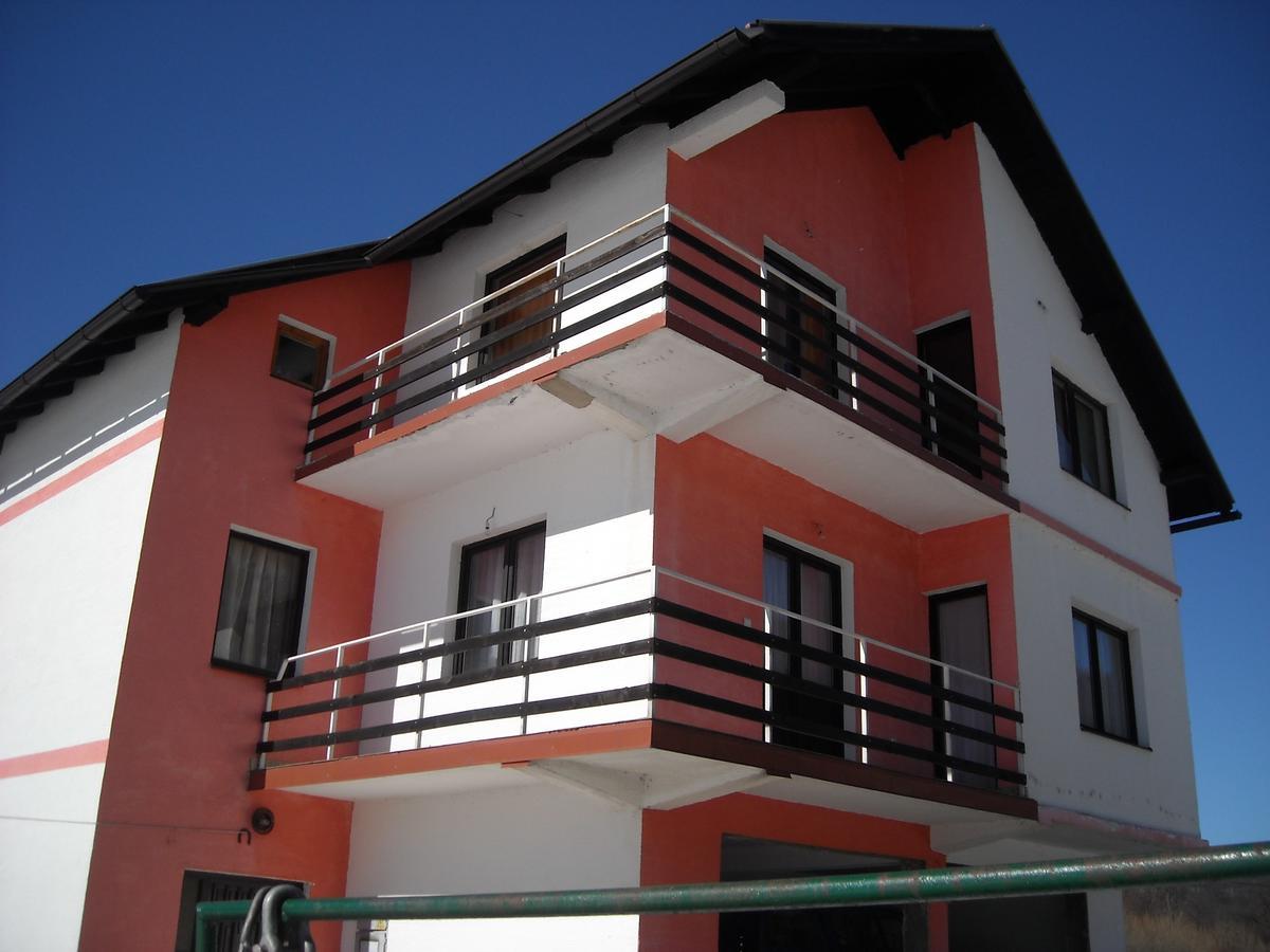 Motel Sretno Good Luck Trnovo Екстер'єр фото