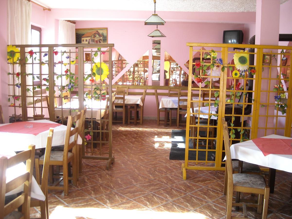 Motel Sretno Good Luck Trnovo Екстер'єр фото