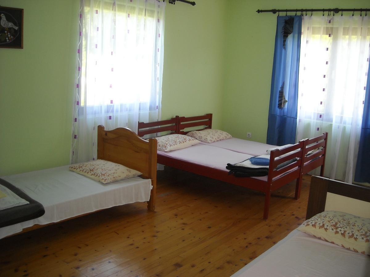 Motel Sretno Good Luck Trnovo Екстер'єр фото