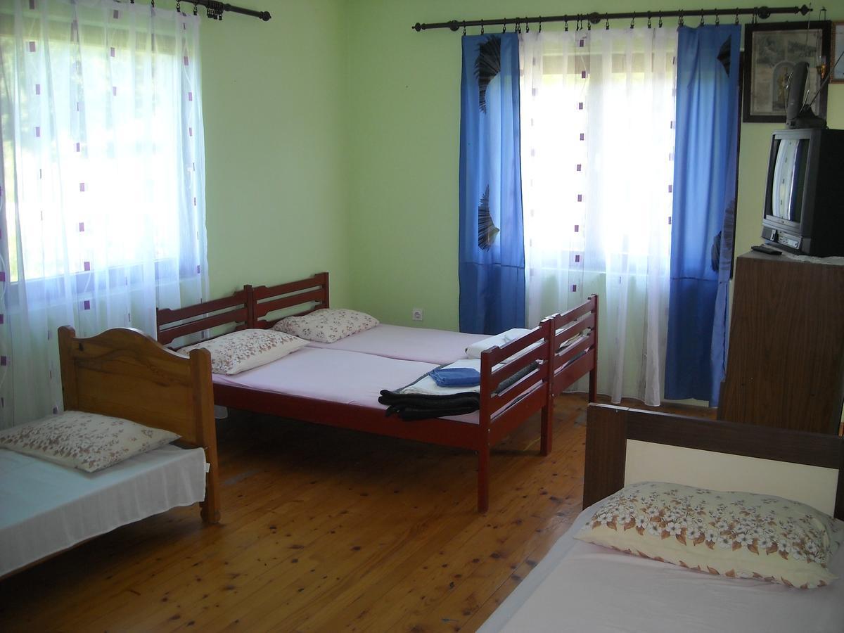 Motel Sretno Good Luck Trnovo Екстер'єр фото