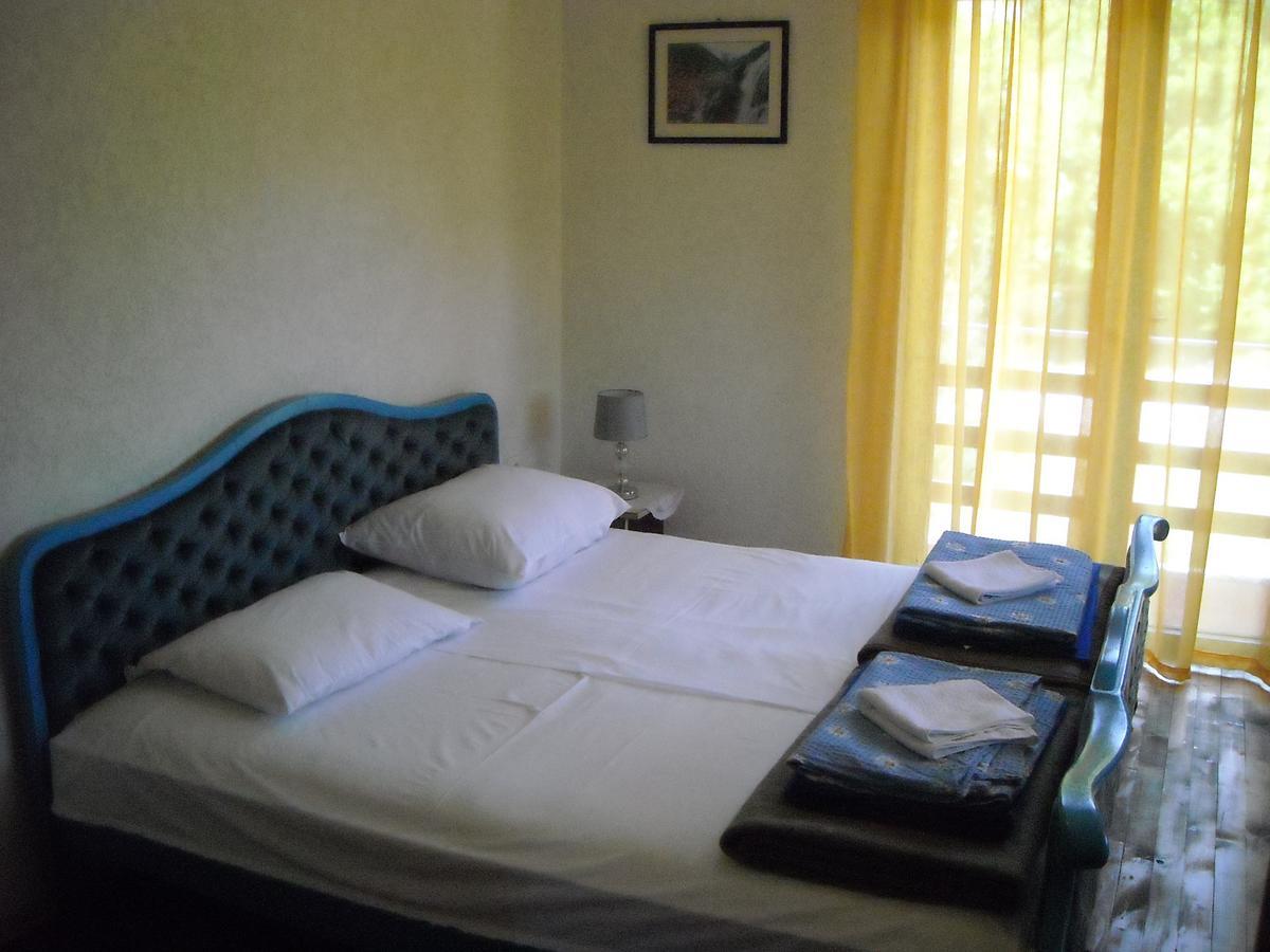 Motel Sretno Good Luck Trnovo Екстер'єр фото